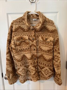 Rue 21 Women's Cozy Sherpa Shirt Jacket in Tan & Brown Pattern, Size Large